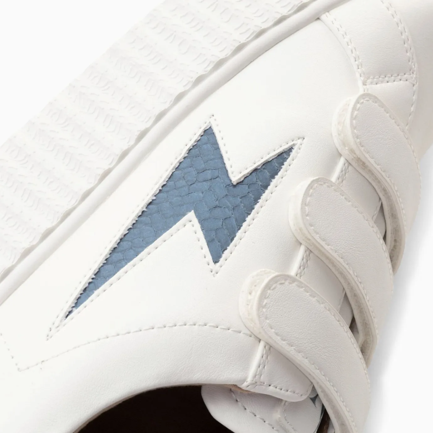 Vanessa Wu Sneakers | Baskets Eclair Eva Blanc Et Bleu Petrole Serpent A Scratchs