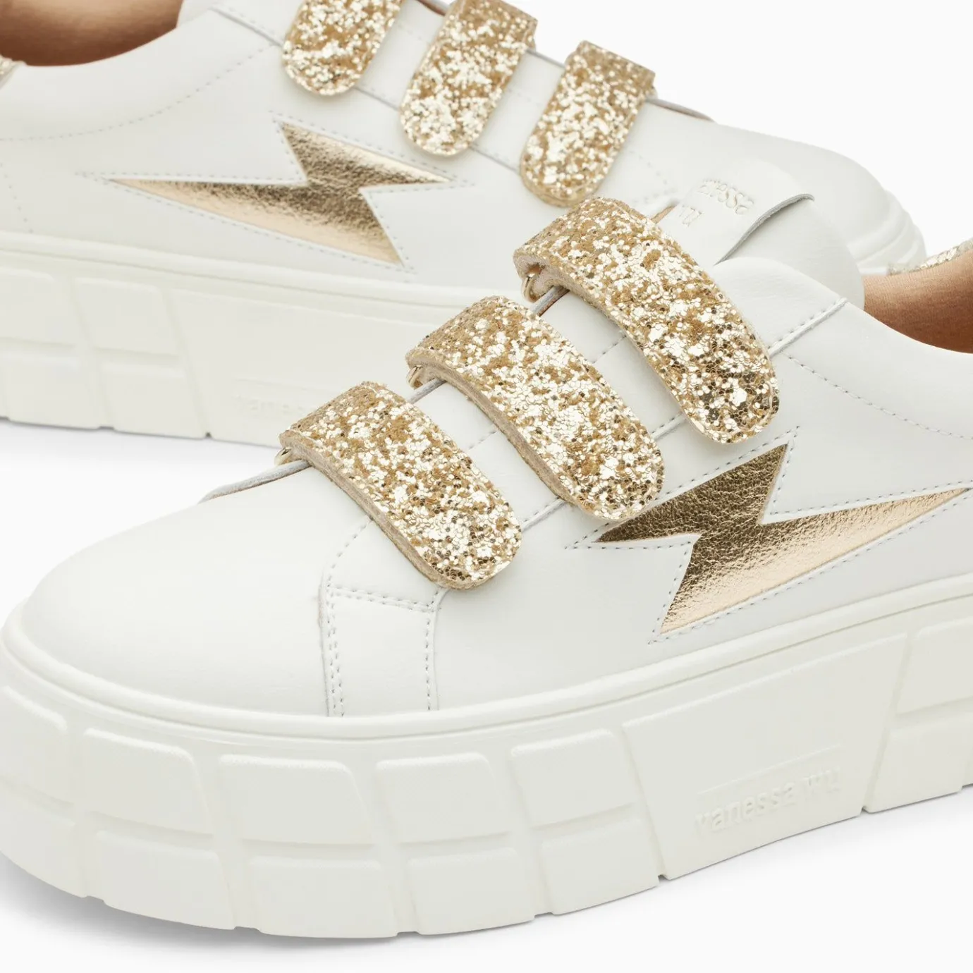 Vanessa Wu Sneakers | Baskets Eclair Eve Blanc Et Or A Plateforme
