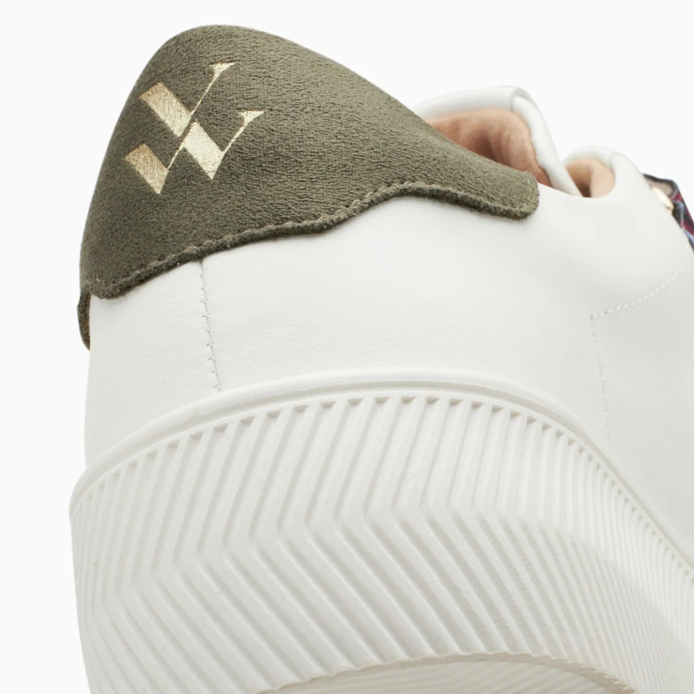 Vanessa Wu Sneakers | Baskets Eclair Noura Blanc Et Or A Scratchs Leopard