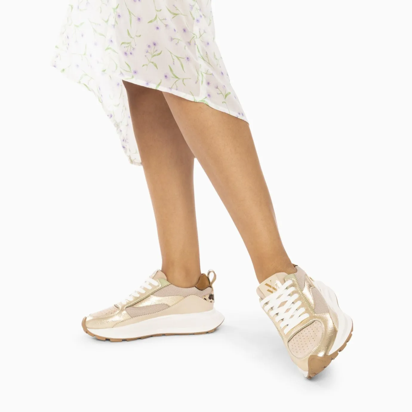 Vanessa Wu Sneakers | Baskets Emma Or Et Beige A Semelle Oversize