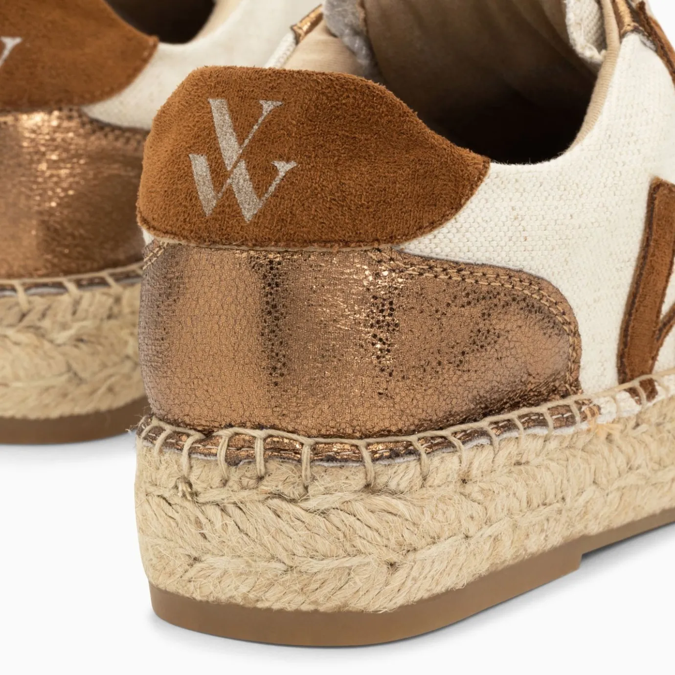 Vanessa Wu Sneakers | Baskets Monogramme Aurore Cafe Et Bronze A Semelle Espadrille