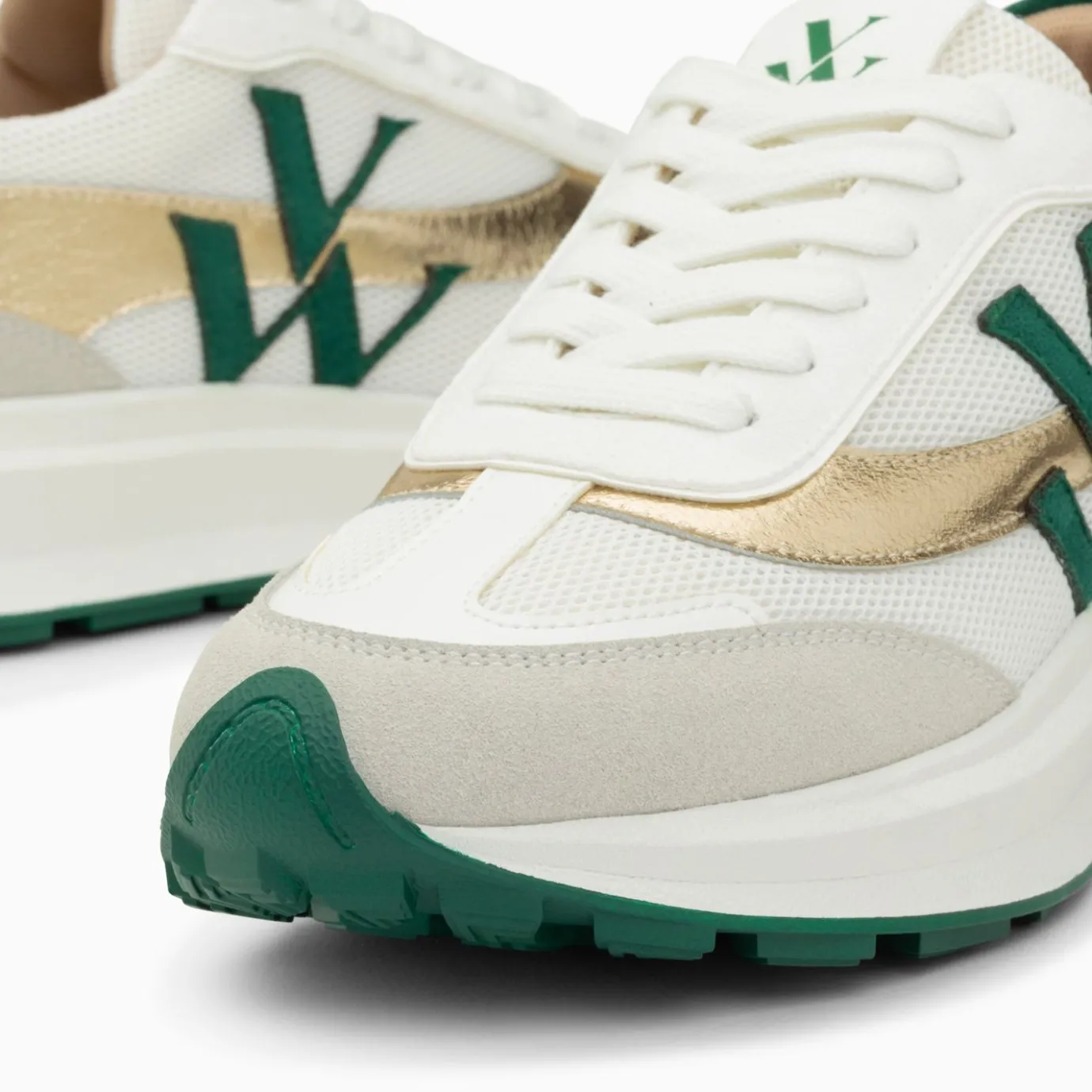 Vanessa Wu Sneakers | Baskets Monogramme Lana Vert Et Or A Semelle Oversize