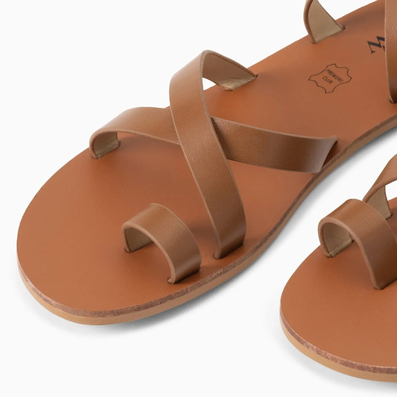 Vanessa Wu Sandales Plates | Sandales Plates Cassiopee Camel A Laniere De Cheville Trois Tours Et Passe-Pouce